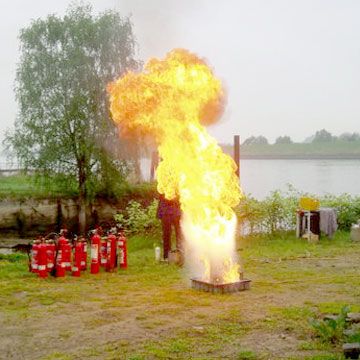 Gnass und Sohn Feuerlöschtechnik in Hamburg das sind wir 01